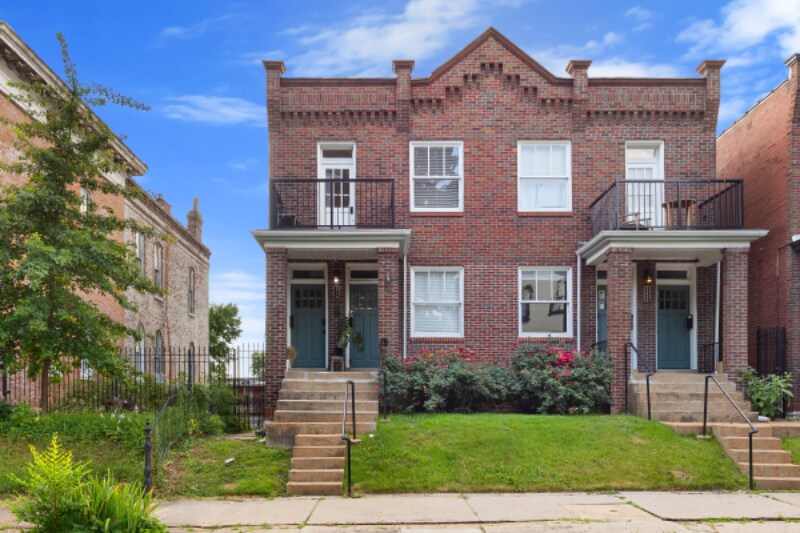 Building Photo - 3325-3327 Demenil Pl