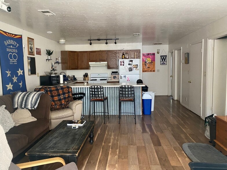 Building Photo - 300 S Paseo del Flag