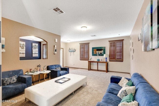 Building Photo - 13240 Emerald River St