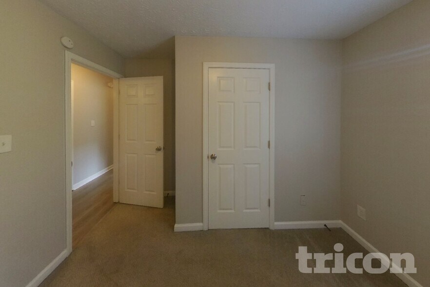 Building Photo - 104 Kimbell Farm Dr