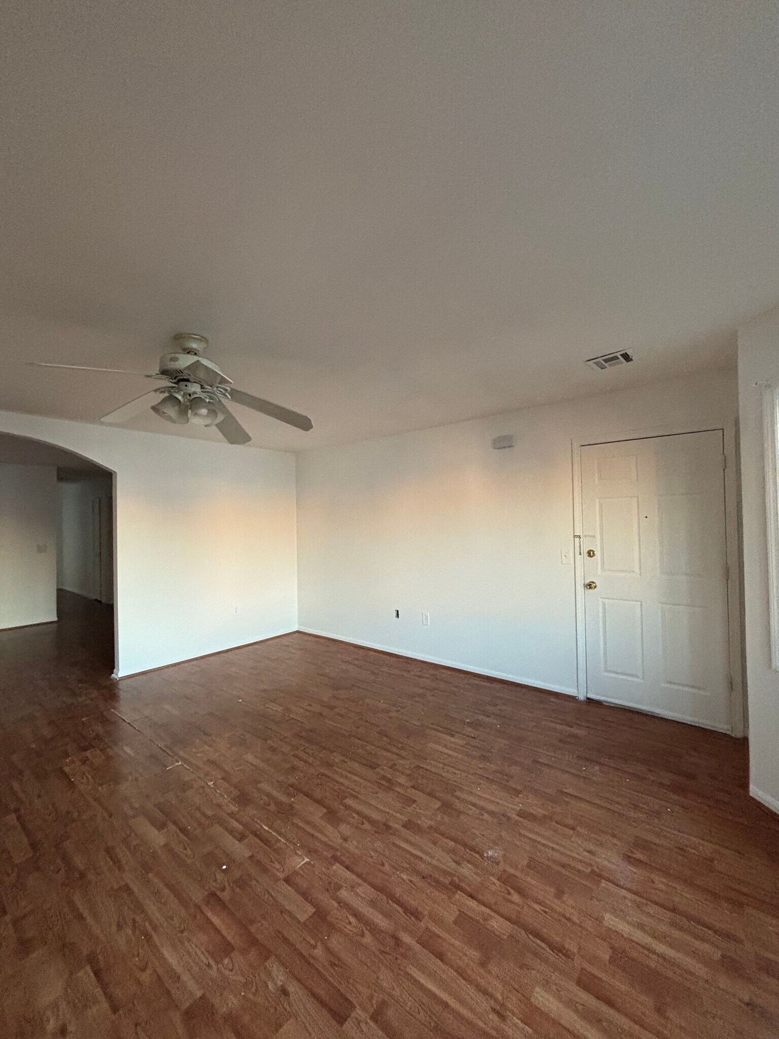 Building Photo - 72 Sumo Village Ct