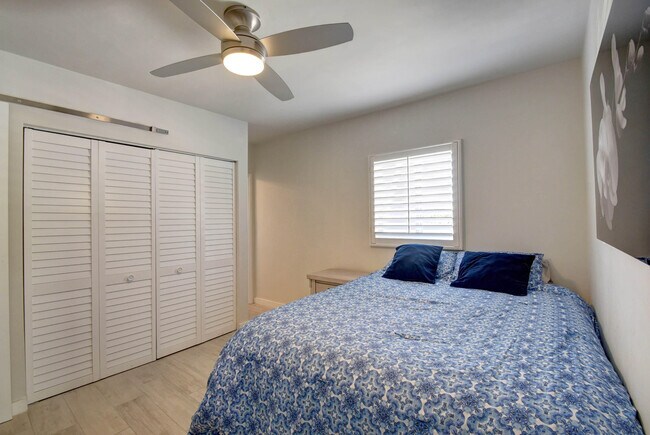 Building Photo - 1020 Casuarina Rd