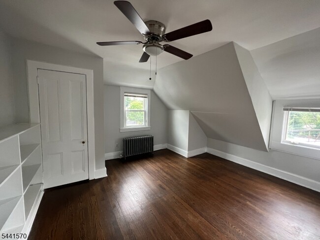Building Photo - 206 Bellevue Ave
