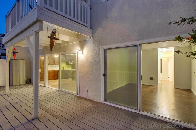 Building Photo - 3997 Crown Point Dr