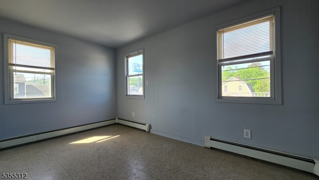 Building Photo - 38 Newark Pompton Turnpike