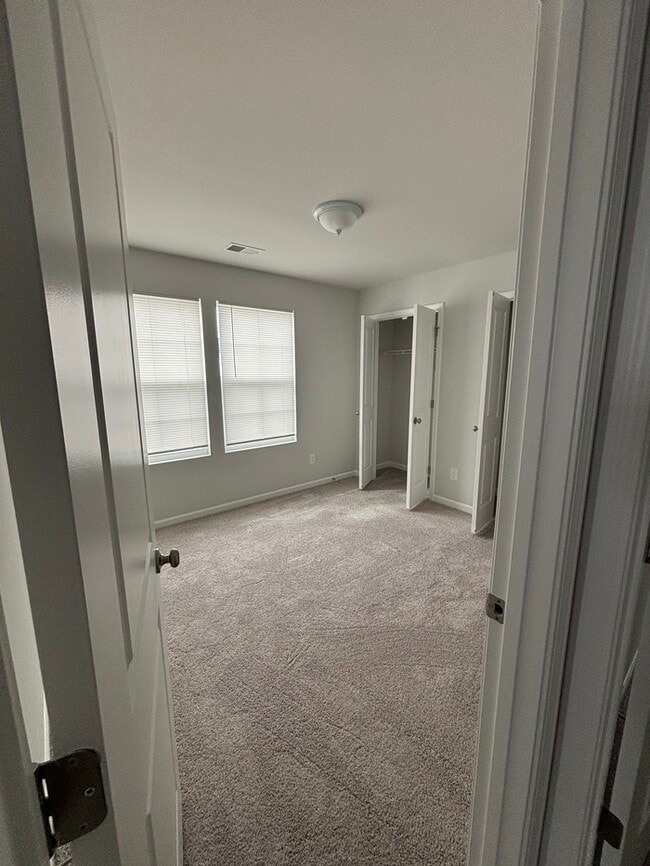 Building Photo - 364 Hardwick Dr