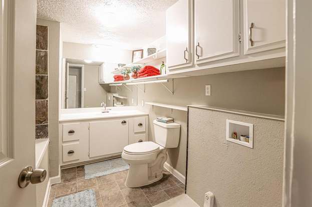 Building Photo - 27327 Peach Creek Dr