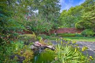 Building Photo - 3301 W Franklin St