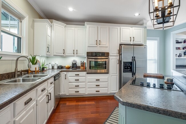 Building Photo - 1403 Arthur Ave