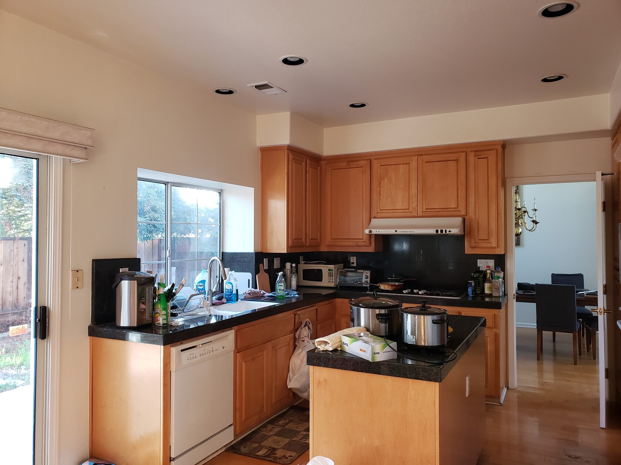 Building Photo - 41077 Pementel Ct