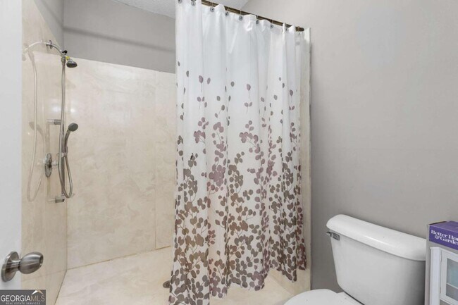 Building Photo - 1612 Branch Creek Cove