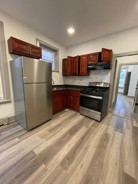 83 Bostwick Ave 5 - 76 Bostwick Ave