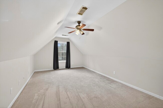 Building Photo - 155 W River Bend Dr