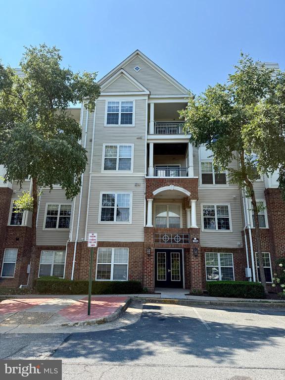 Building Photo - 3021 Nicosh Cir