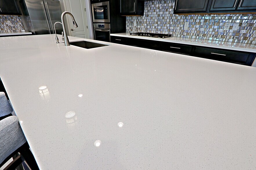 Building Photo - 7350 E Vista Bonita Dr