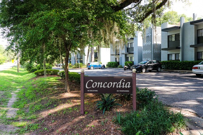 Primary Photo - Adorable 2/2 in Concordia