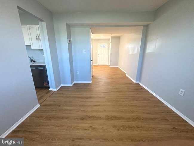 Building Photo - 17 Holland Hill Ct