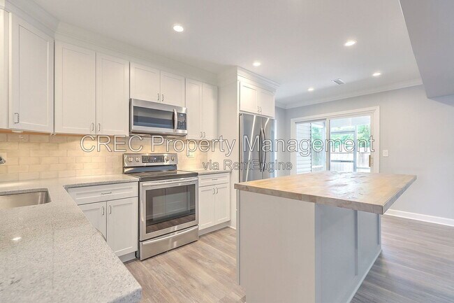 Building Photo - 7 Rudwick Cir