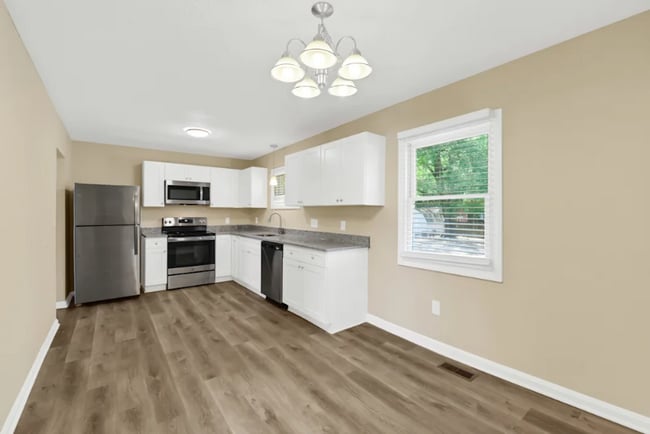 Building Photo - 2103 Concord Lake Rd