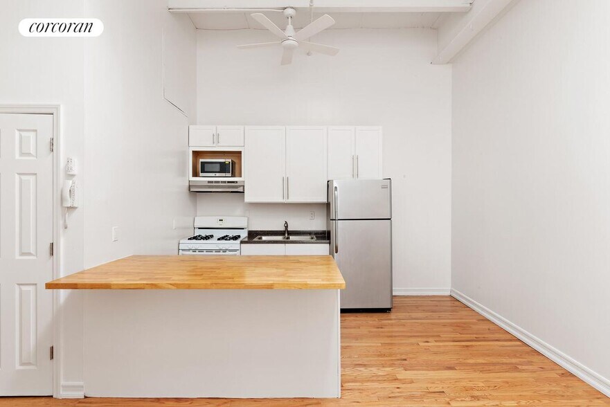 Building Photo - 241 Bedford Ave