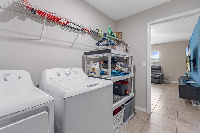 Building Photo - 17110 White Mangrove Dr