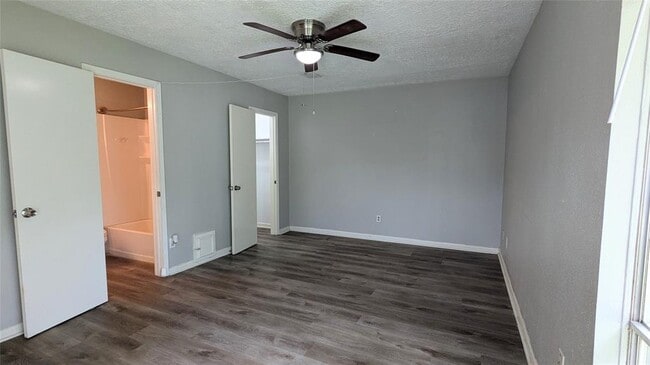 Building Photo - 12142 Westwold Dr