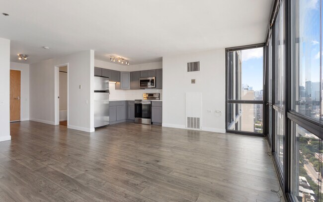 Building Photo - 1122 N Clark St