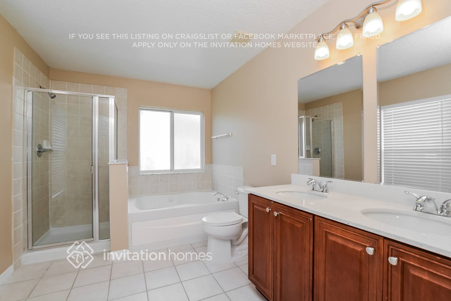 Building Photo - 13744 Podocarpus Ln