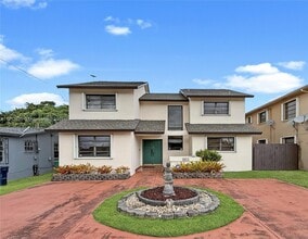 Building Photo - 8877 SW 36th St