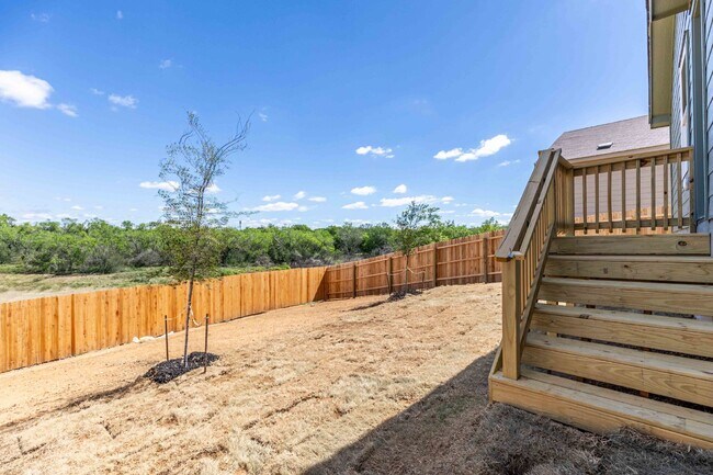 Building Photo - 9143 Coronal Rings