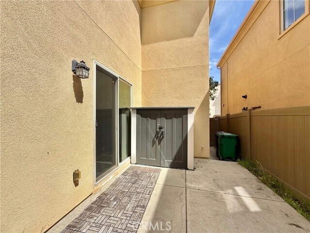 Building Photo - 14371 Cambria Ct