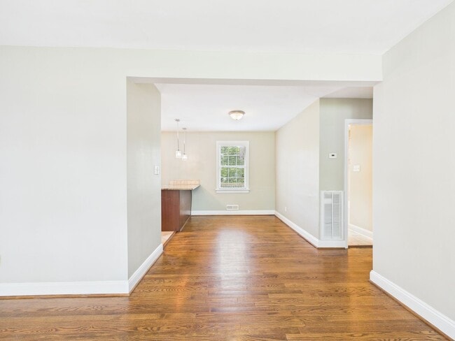 Building Photo - 8410 Weldon Dr