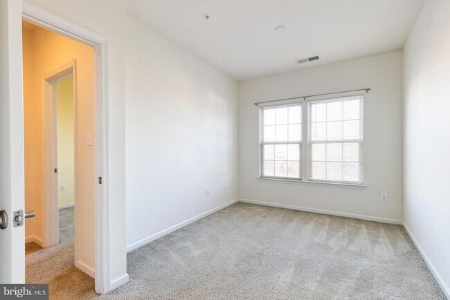 Building Photo - 7635 Telamon Wy