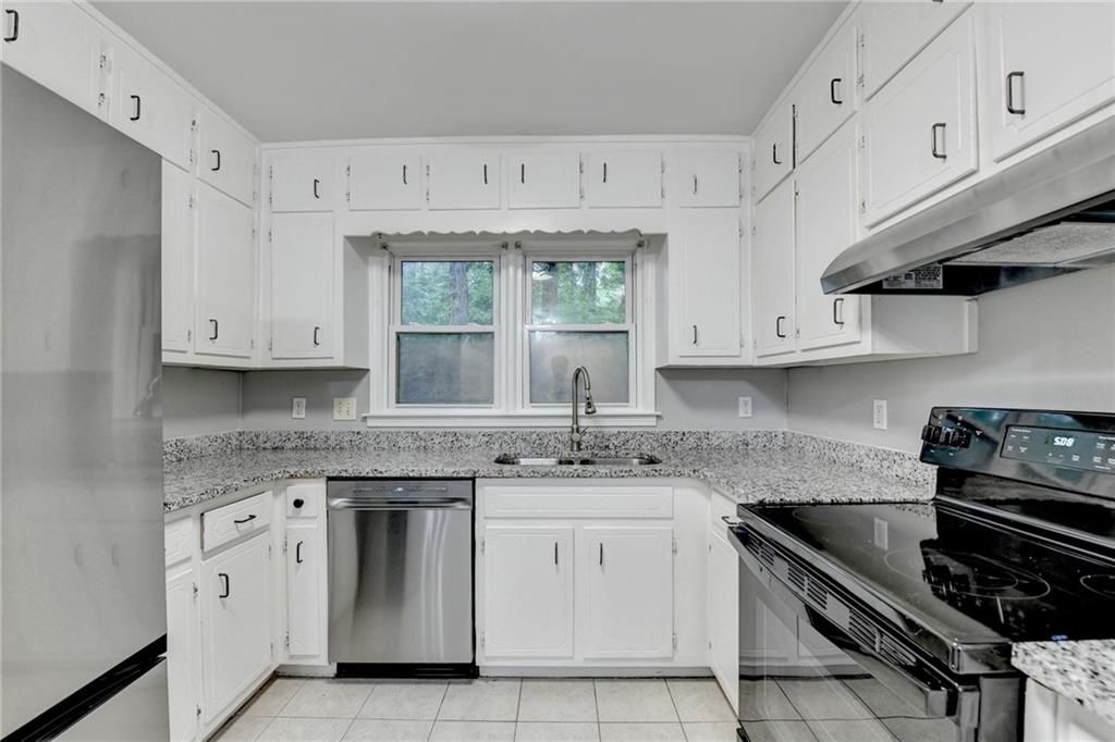 Building Photo - 1181 Izod Ct