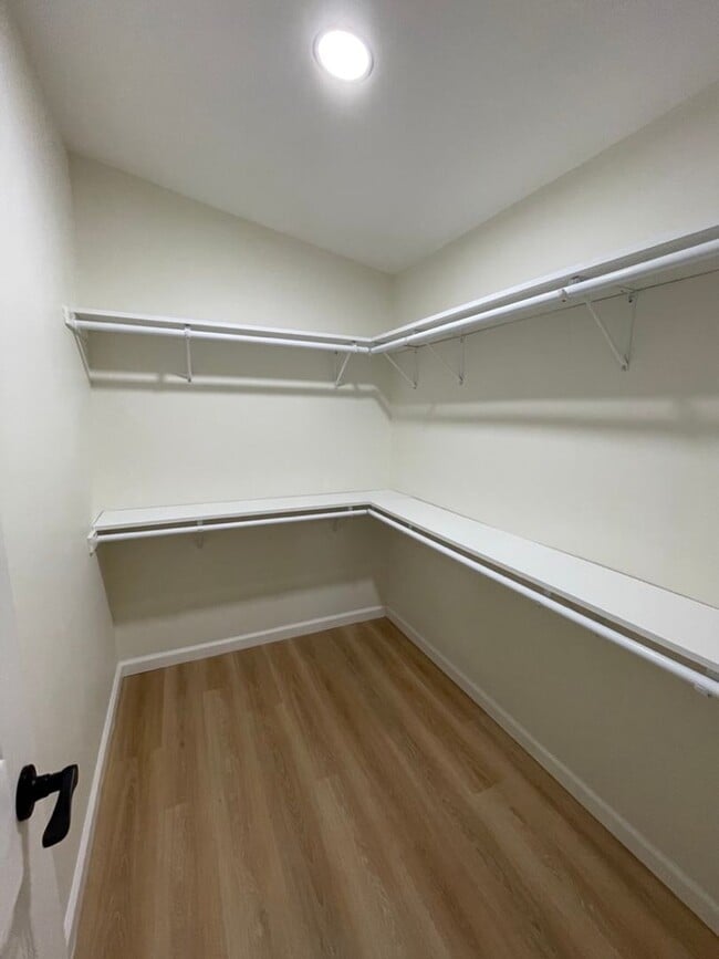 Building Photo - 3 Bed 2 Bath in South Wichita - Space for ...