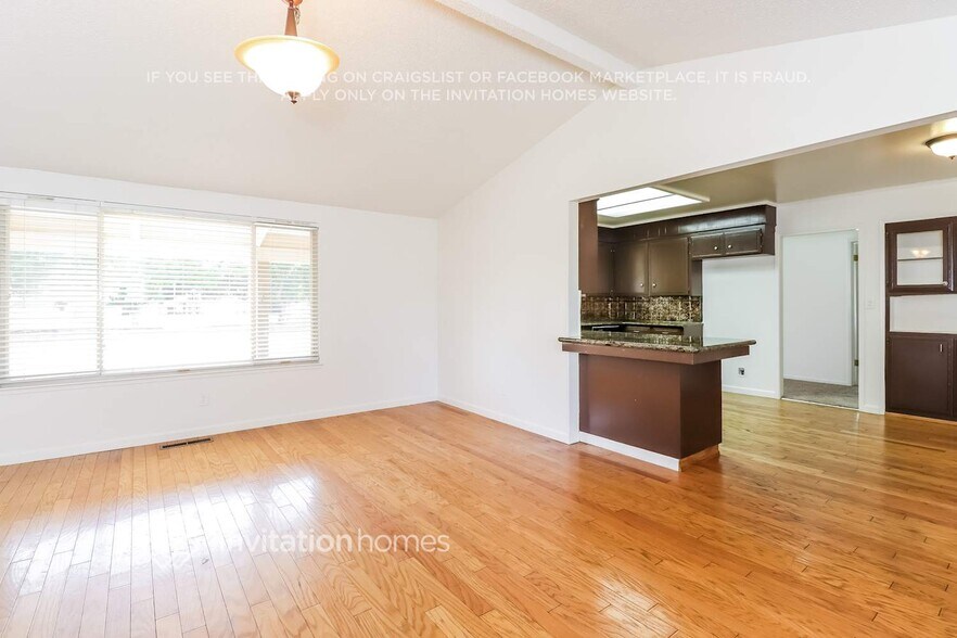 Building Photo - 1001 N Ham Ln