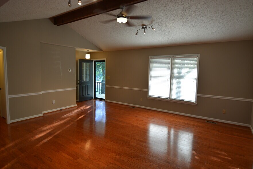 Building Photo - 2410 Basin Drive