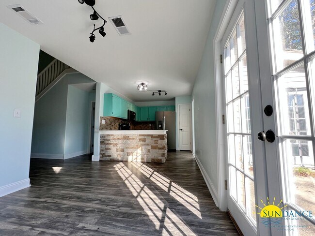 Building Photo - 1059 Windmill Dr