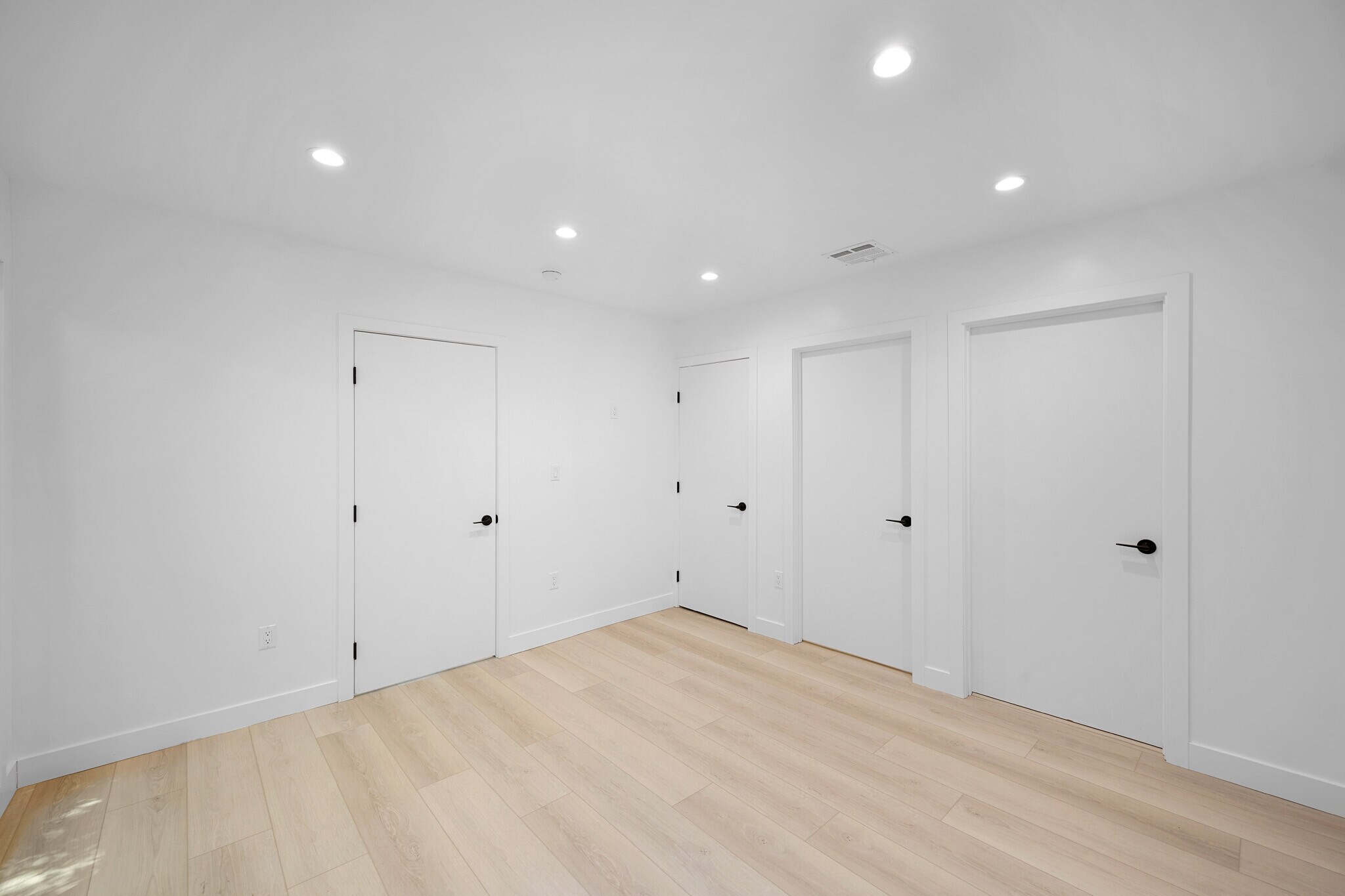 Building Photo - 7810 Forsythe St