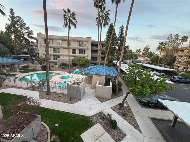 Primary Photo - 5122 N 31st Way