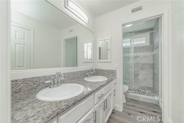 Building Photo - 429 Somerset Cir