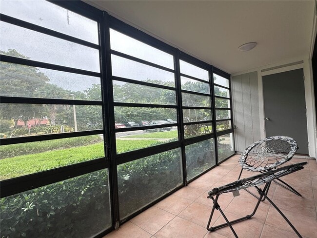 Building Photo - 9701 Hammocks Blvd