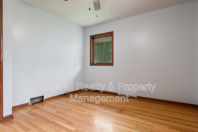 Building Photo - 5418 Tam O Shanter Dr