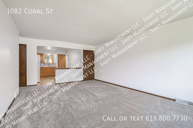 Building Photo - 1082 Coral St