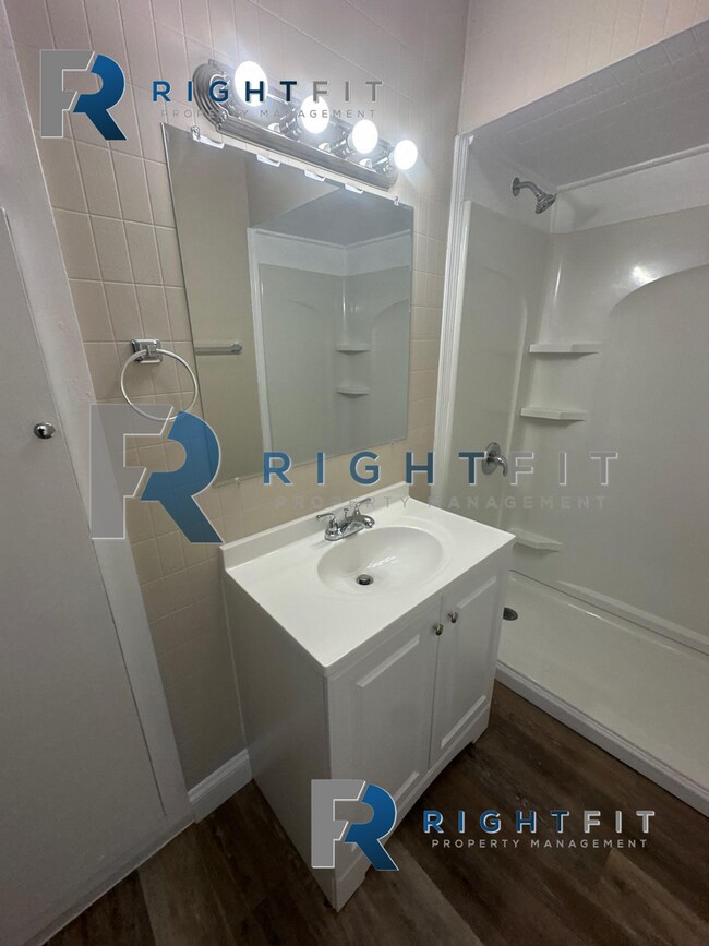 Building Photo - Charming 2 Bedroom Home in Dayton