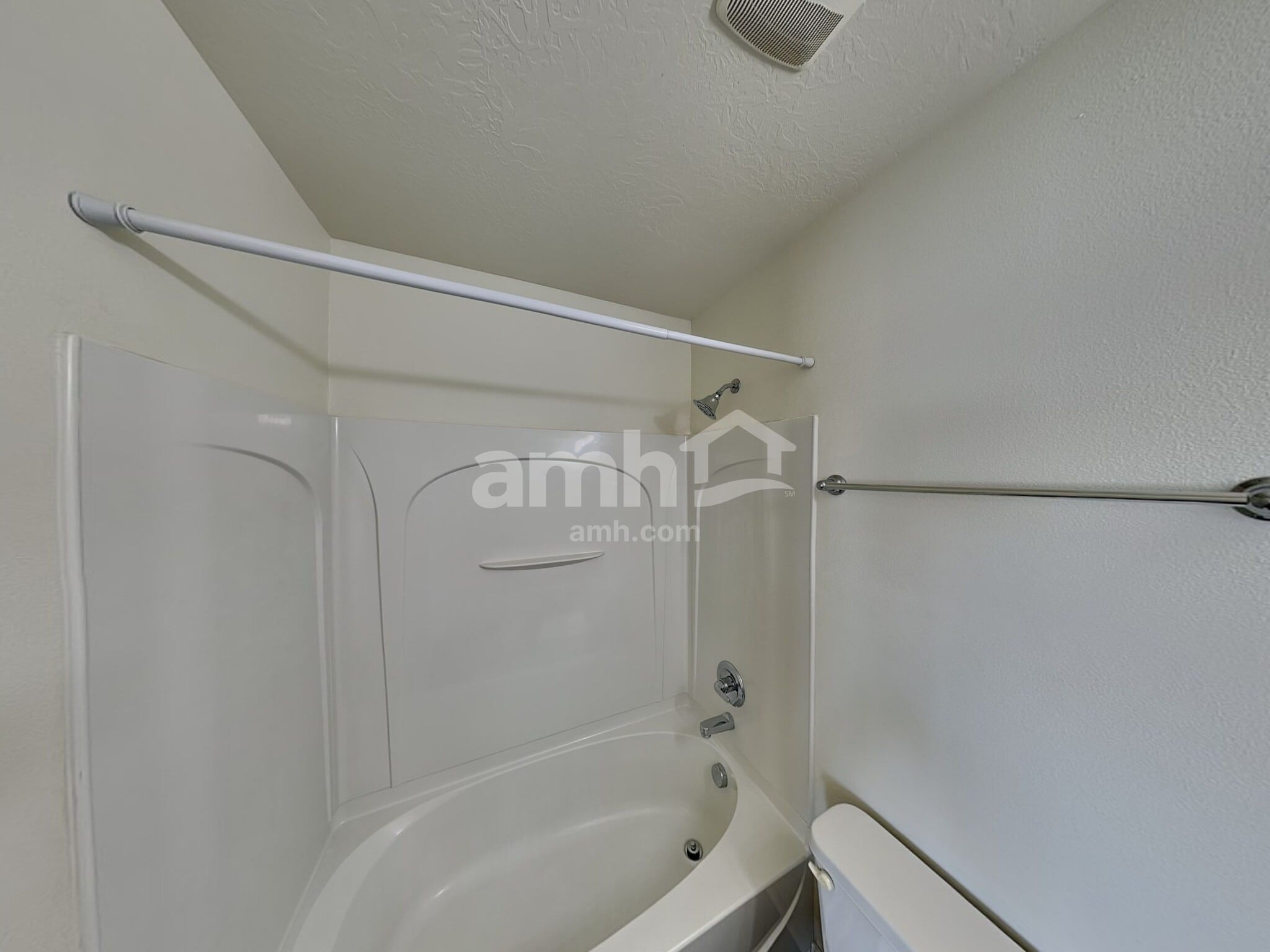 Building Photo - 2464 S 3585 W