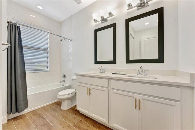 Building Photo - 16216 Sea Turtle Pl