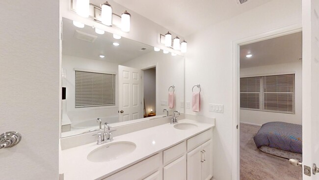 Building Photo - 13489 Waterthrush St