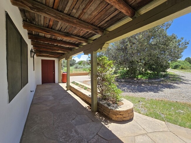 Building Photo - 14 Conchas Loop