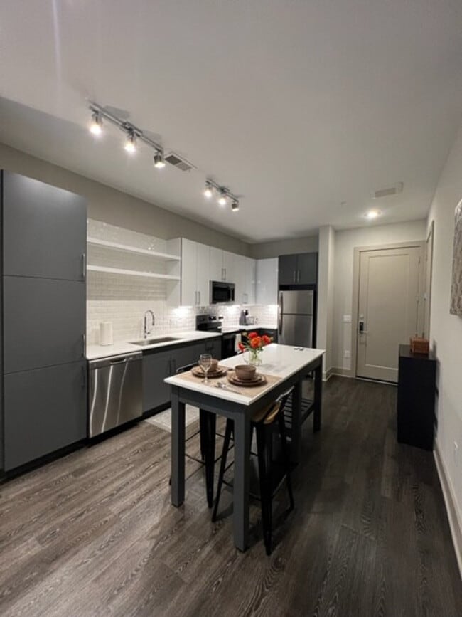 Building Photo - 3158 Stillhouse Creek Dr